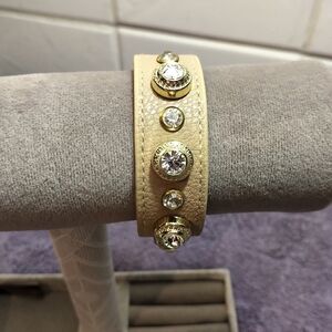 🆕Beige Fashion Bracelet with Swarovski Crystal
